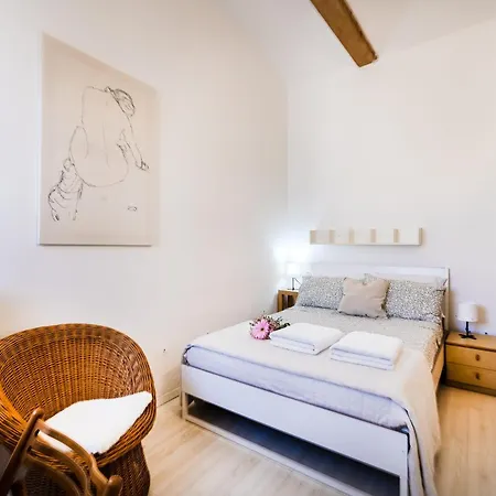 アパート Ardenza's Aires 600m From Sea - Happy リヴォルノ